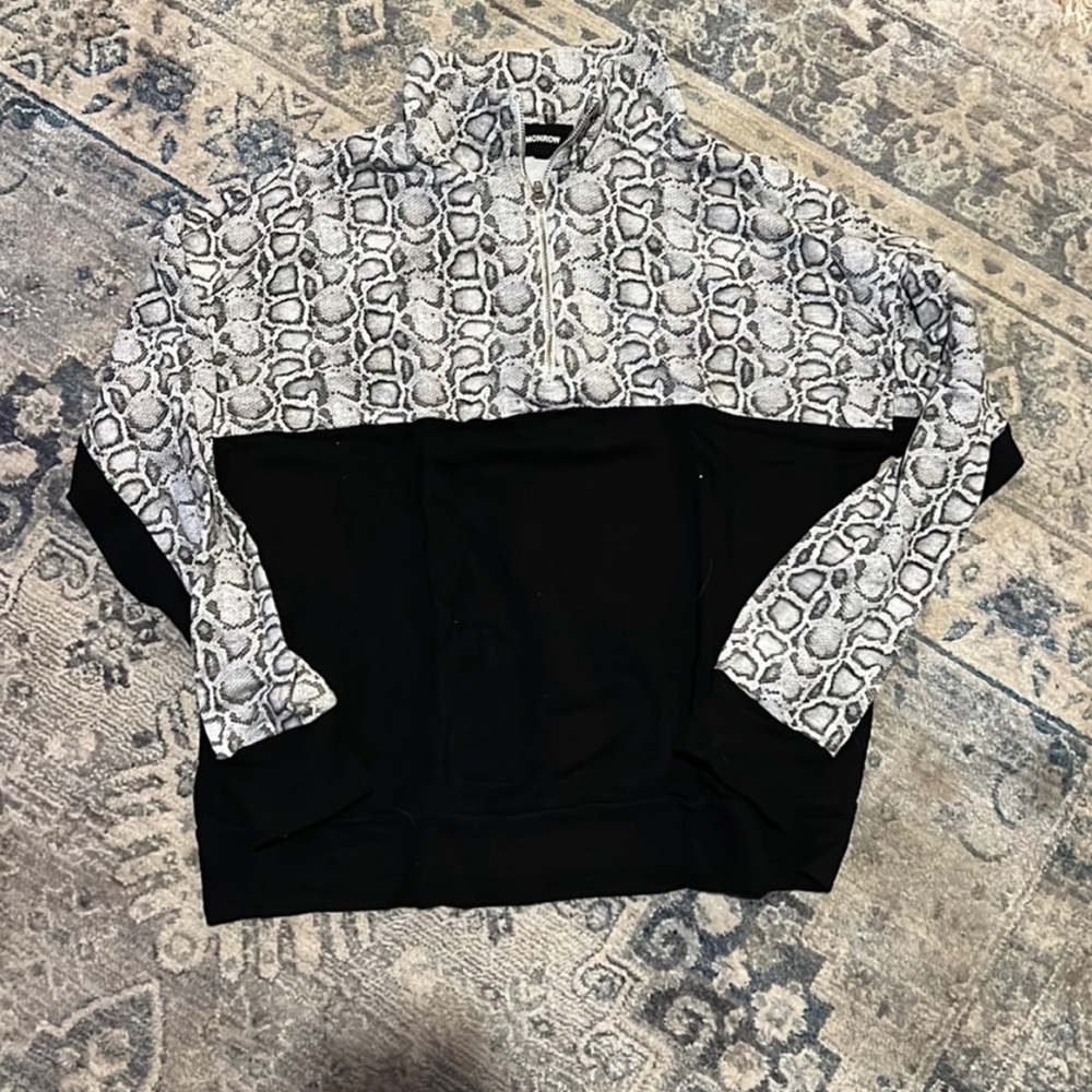 Monrow snakeskin quarter zip womens top - S